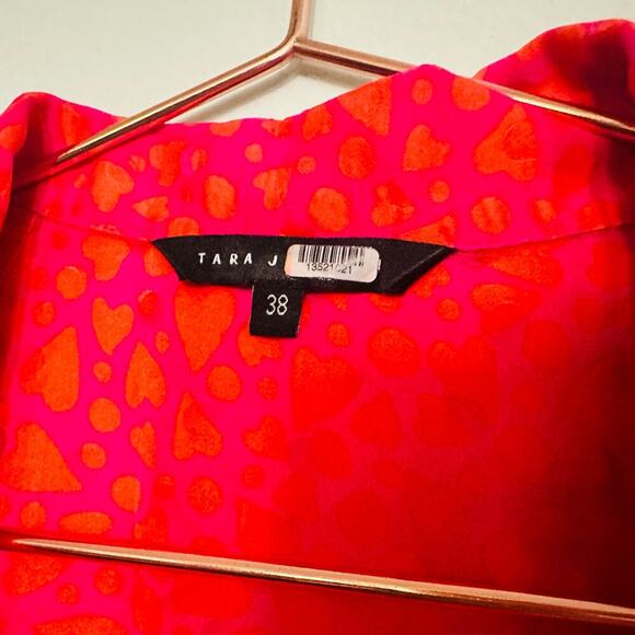 TARA JARMON Rozenn Neon Pink Heart Printed Button Collared Midi Dress Size 38 - Picture 7 of 11